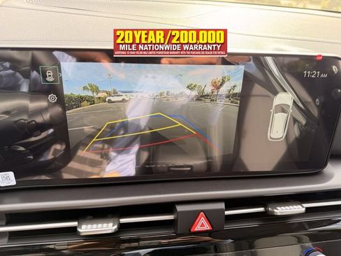 New 2026 Kia Sportage EX w/ EX Panorama Roof Package FWD image 9