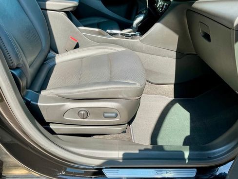 Used 2023 Buick Encore GX Essence w/ Advanced Technology Package FWD image 24