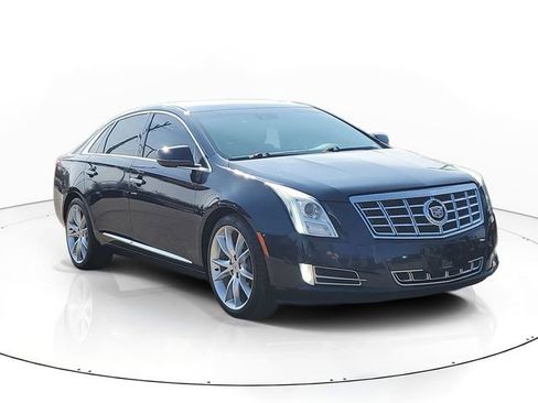 Used 2015 Cadillac XTS Premium image 2