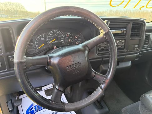 Used 1999 GMC Sierra 1500 SL w/ Marketing Option Pkg image 12