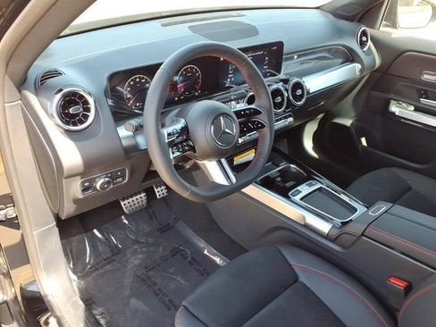 New 2026 Mercedes-Benz GLB 250 image 14