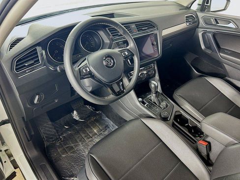 Certified 2021 Volkswagen Tiguan SE AWD/4WD image 9