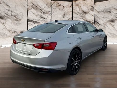 Used 2019 Chevrolet Malibu LS FWD image 3