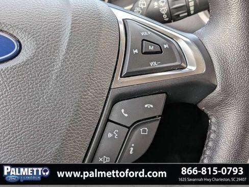 Used 2019 Ford Edge SEL FWD image 25
