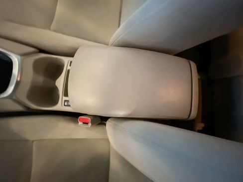 Used 2015 Nissan Rogue SV w/ SV Premium Package image 21