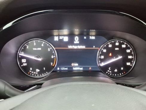 Used 2023 Buick Envision Avenir image 36