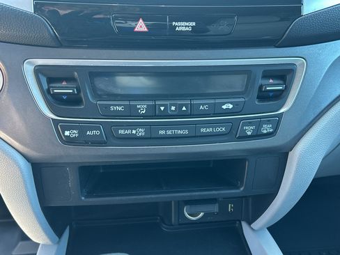 Used 2016 Honda Pilot EX image 22