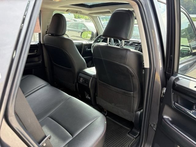Used 2021 Toyota 4Runner TRD Off-Road Premium w/ Moonroof Package AWD/4WD image 40
