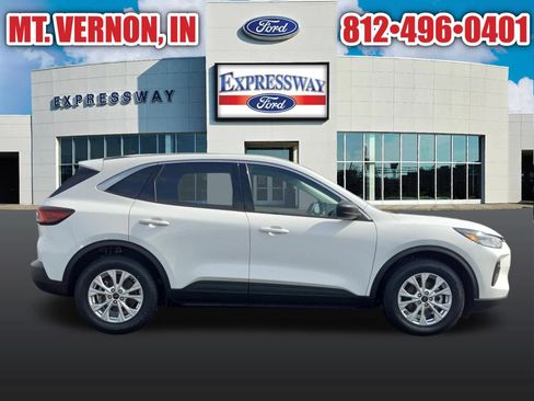 Used 2024 Ford Escape Active w/ Cold Weather Package FWD image 6