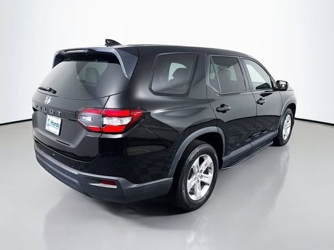 Certified 2023 Honda Pilot LX image 5