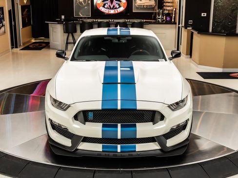 Used 2020 Ford Mustang Shelby GT350R w/ GT350R Equipment Group 920A image 8