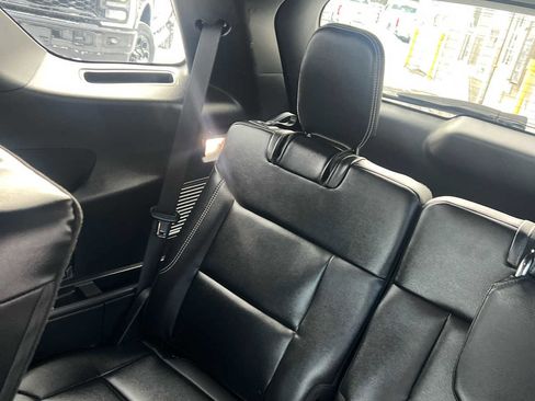 Used 2022 Ford Explorer ST image 29