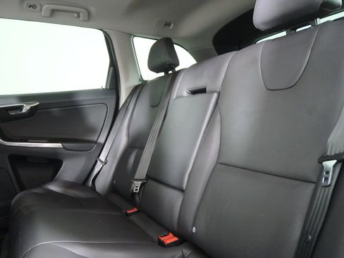 Used 2017 Volvo XC60 T5 Dynamic w/ Preferred Option Package image 13