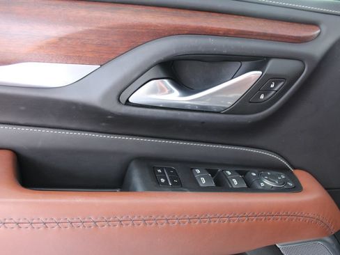 Used 2023 GMC Yukon Denali Ultimate w/ LPO, Floor Liner Package AWD/4WD image 21