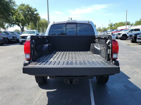 Used 2023 Toyota Tacoma SR AWD/4WD image 9
