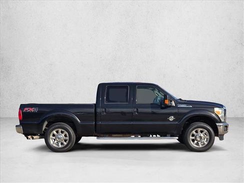 Used 2014 Ford F250 Lariat w/ Lariat Ultimate Package image 4