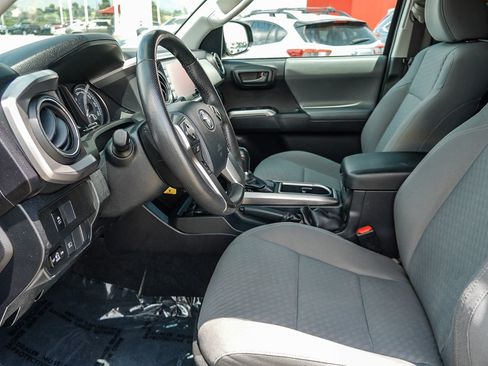 Certified 2020 Toyota Tacoma SR5 RWD image 20