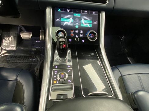 Used 2019 Land Rover Range Rover Sport Supercharged image 30