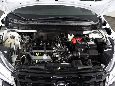 Used 2023 Nissan Kicks S image 16