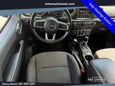 Used 2022 Jeep Wrangler Unlimited Sahara w/ LED Lighting Group AWD/4WD image 13