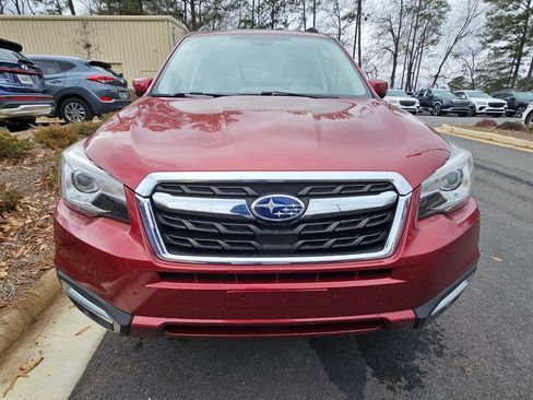 Used 2018 Subaru Forester 2.5i Touring w/ Popular Package #3B image 9