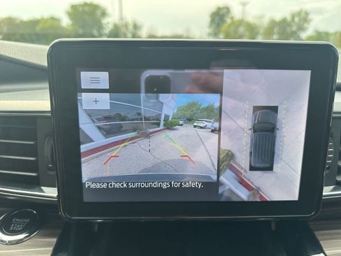 Used 2022 Ford Explorer Limited w/ Class IV Trailer Tow Package image 15