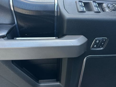 Used 2019 Ford F150 Platinum w/ Equipment Group 701A Luxury image 13