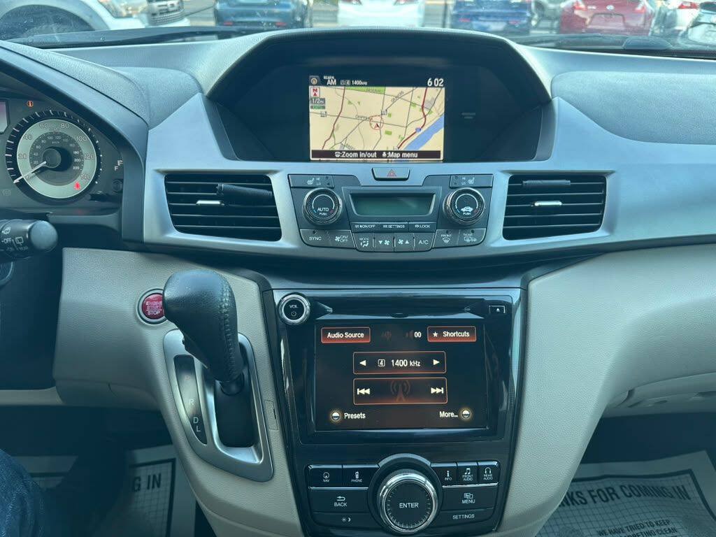 Used 2014 Honda Odyssey Touring image 16