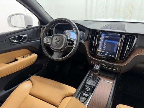 Used 2019 Volvo XC60 T6 Inscription w/ Protection Package Premier AWD/4WD image 10