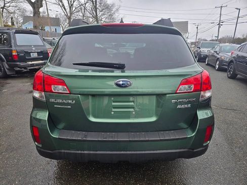 Used 2014 Subaru Outback 2.5i Limited w/ Moonroof Package image 9