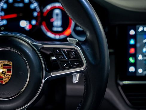 Used 2022 Porsche Cayenne S Platinum image 44