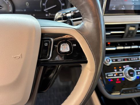 Certified 2022 Lincoln Corsair AWD w/ Premium Package image 18