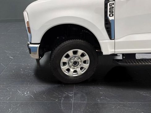 Used 2024 Ford F250 XLT image 36