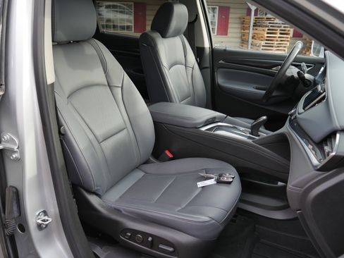 Used 2020 Buick Enclave Premium w/ Surround and Sites Package image 30