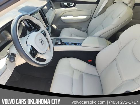 Certified 2024 Volvo XC60 B5 Plus w/ Protection Package Premier AWD/4WD image 11