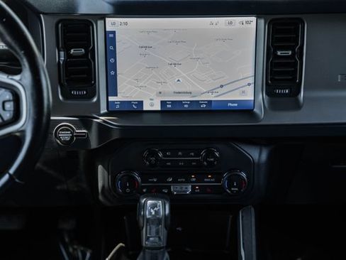 Used 2022 Ford Bronco Outer Banks AWD/4WD image 21