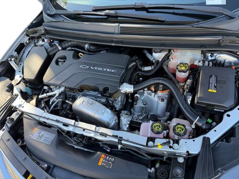 Used 2017 Chevrolet Volt Premier w/ Driver Confidence II Package image 12