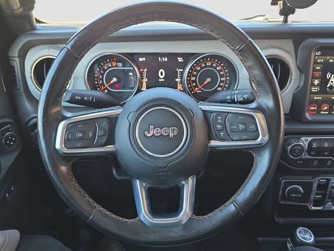 Used 2022 Jeep Gladiator Overland AWD/4WD image 9