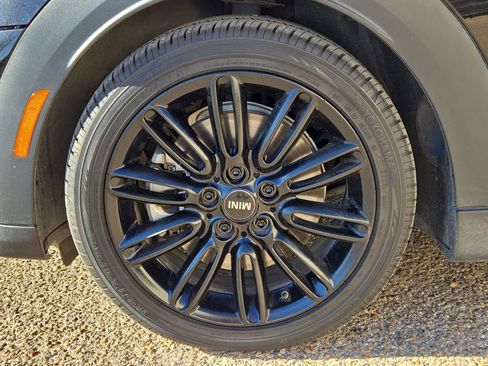 Used 2022 MINI Cooper S w/ Premium Package image 11