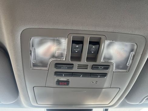 Used 2018 Toyota Highlander Limited Platinum image 15