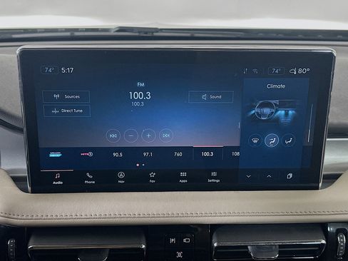 Used 2022 Lincoln Nautilus FWD w/ Premium Package image 21