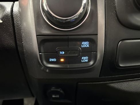 Used 2022 RAM 1500 Classic SLT image 21