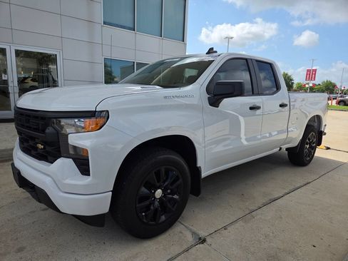 Used 2026 Chevrolet Silverado 1500 Custom RWD image 7