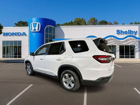 New 2025 Honda Pilot EX-L image 6