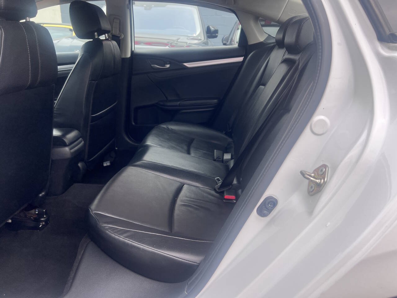 Used 2017 Honda Civic EX-L image 8