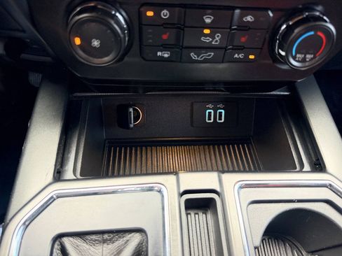 Used 2016 Ford F150 XLT w/ Equipment Group 302A Luxury AWD/4WD image 46
