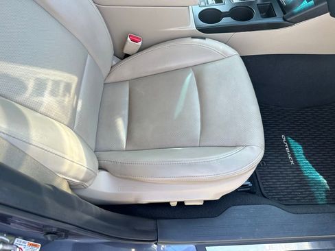 Used 2017 Subaru Outback 2.5i Limited image 18