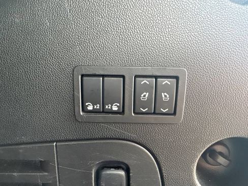 Used 2015 Cadillac Escalade Premium AWD/4WD image 45