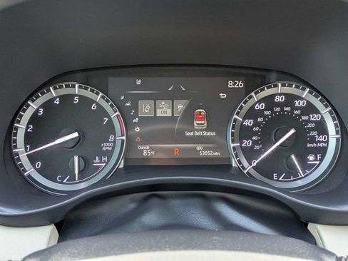 Used 2021 Toyota Highlander XLE AWD/4WD image 28