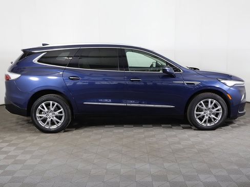 Used 2023 Buick Enclave Essence w/ Experience Buick Package image 20